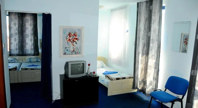 Andi Hotel