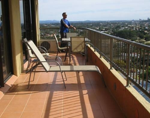Panaview Court