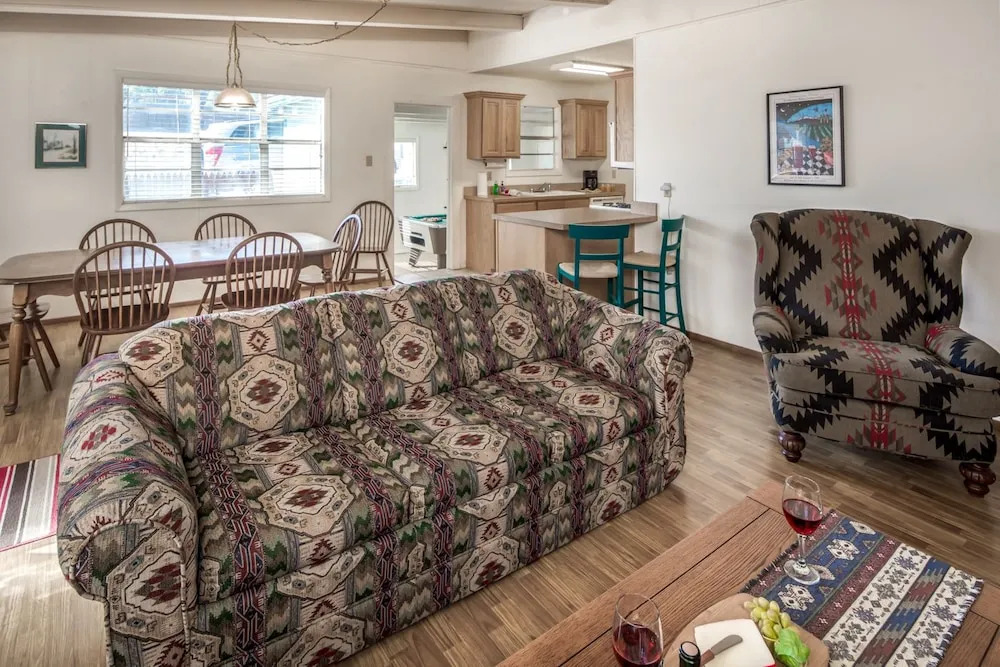 101 Sierra Mountain Cabin - Three Bedroom Cabin