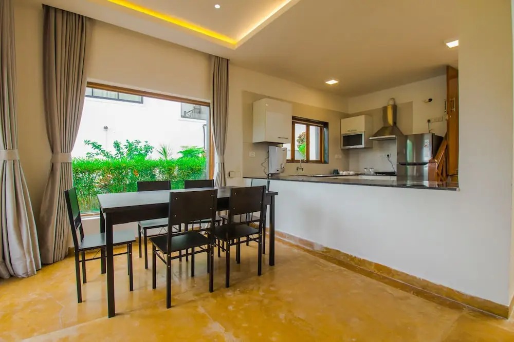 OYO 17402 Home Pool View 4BHK Villa Britona