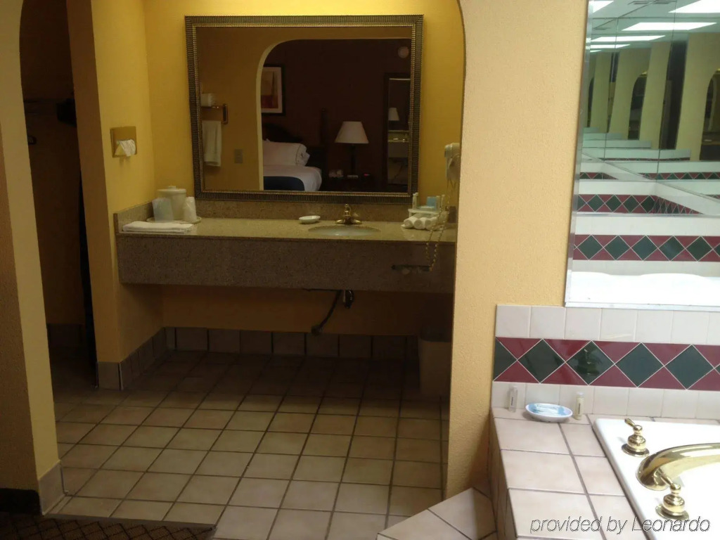 Holiday Inn Express & Suites Milton East I-10 by IHG