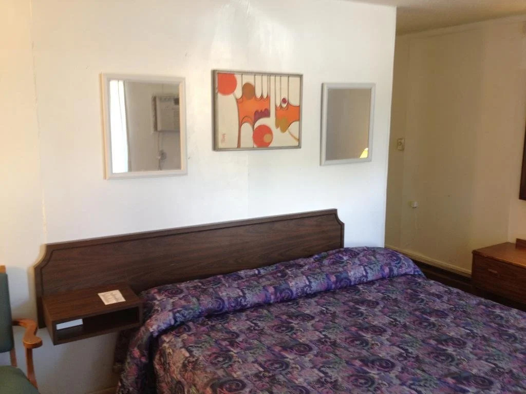 Budget Inn