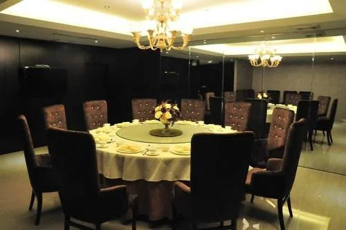 K Raphael Hotel