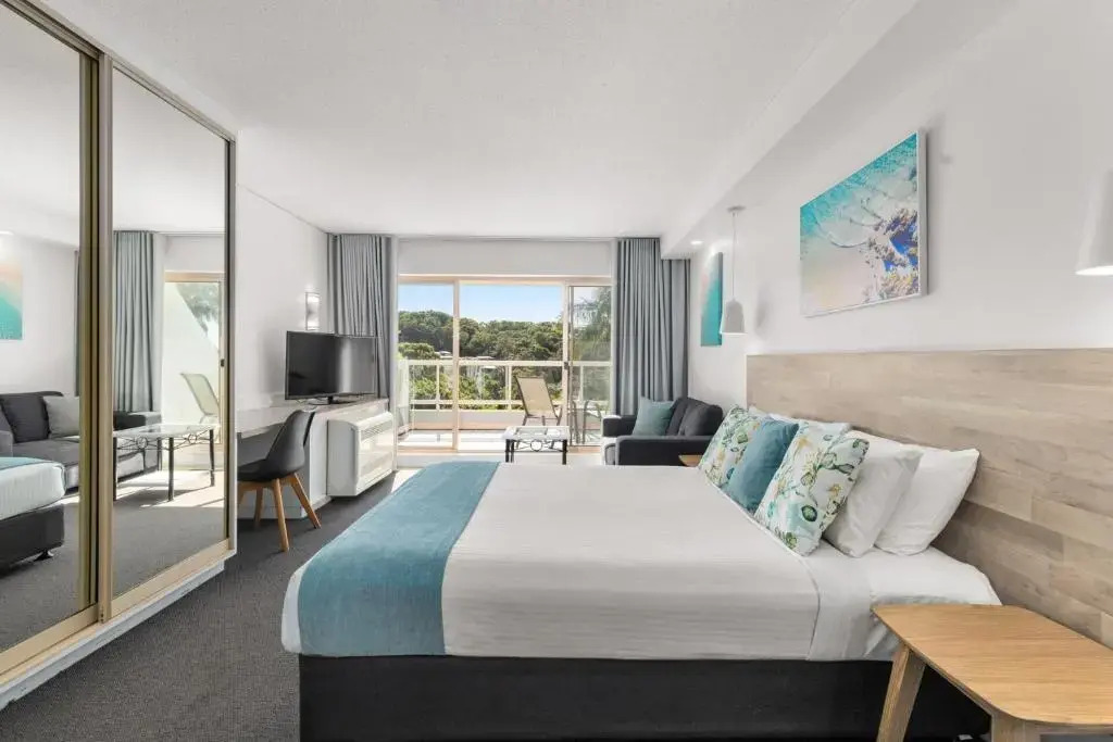 Pacific Bay Resort Suite