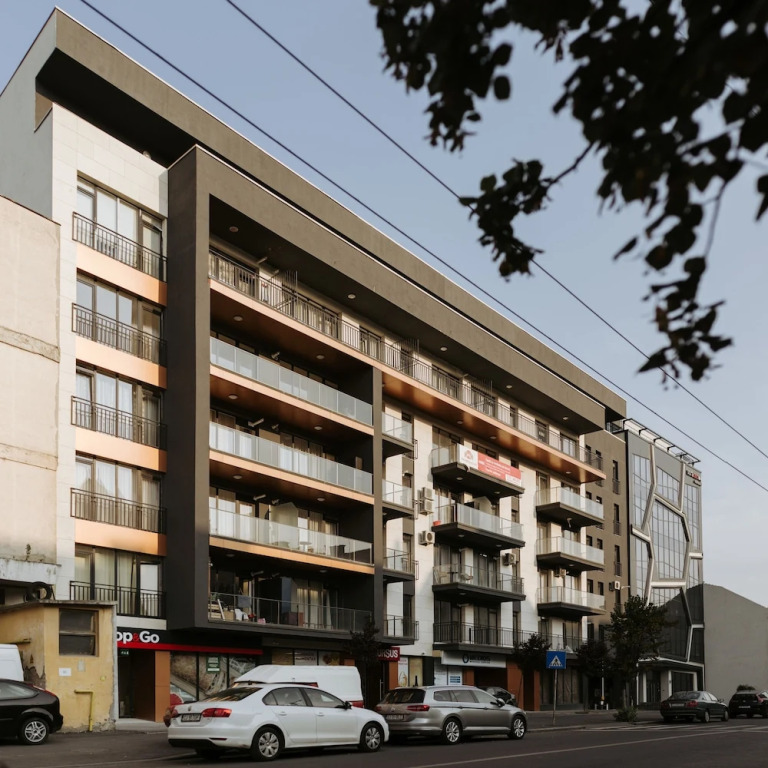 Kings Apartments