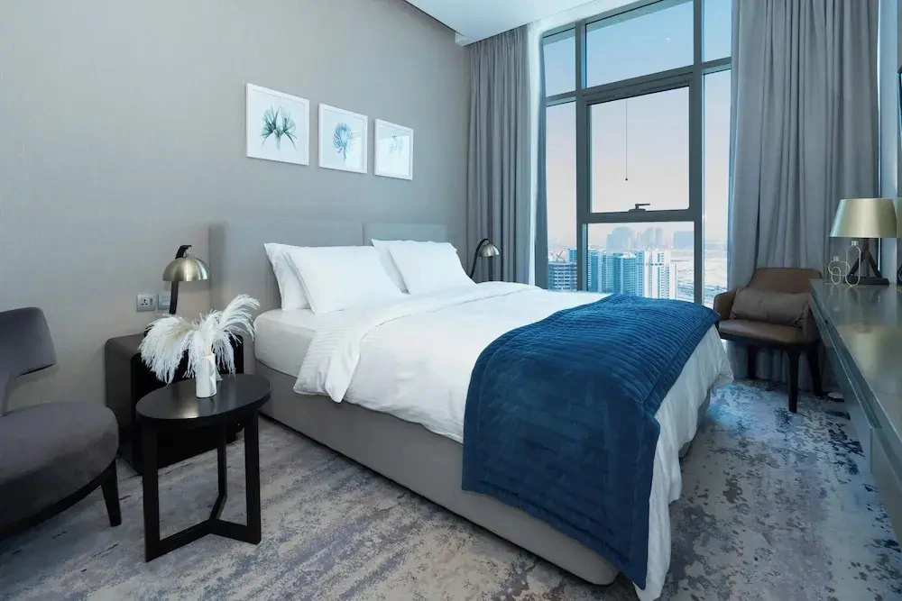 B. Bay centrally located Cozy Studio
