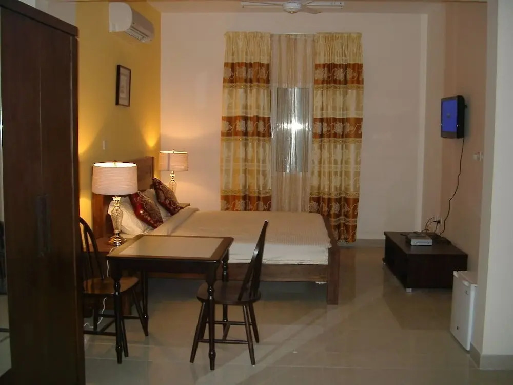 Amreen Sohar Hotel Apartment