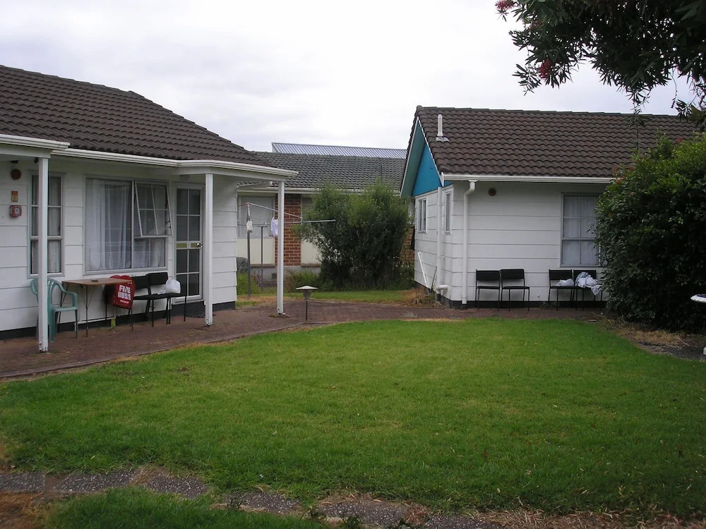 Lincoln Court Motel