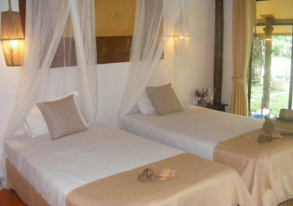 J2B Beach Bungalows