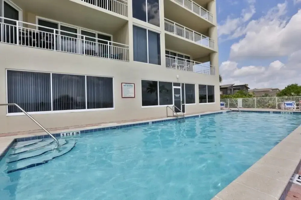 Surf And Racquet 101 3 Bedroom Condo by RedAwning