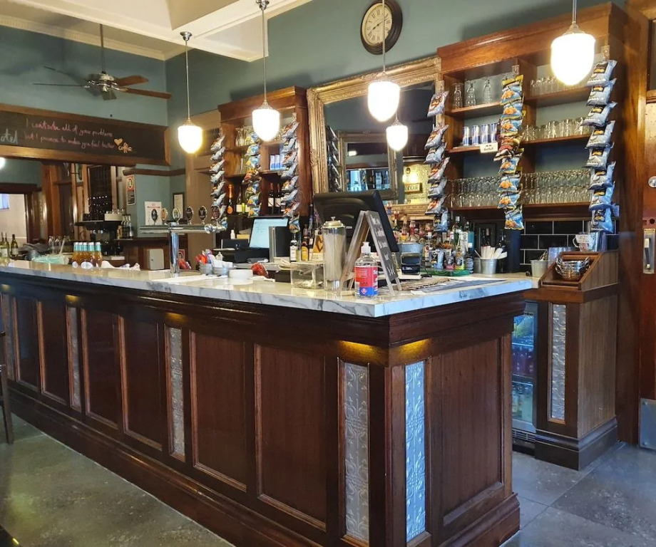 Royal Hotel West Wyalong