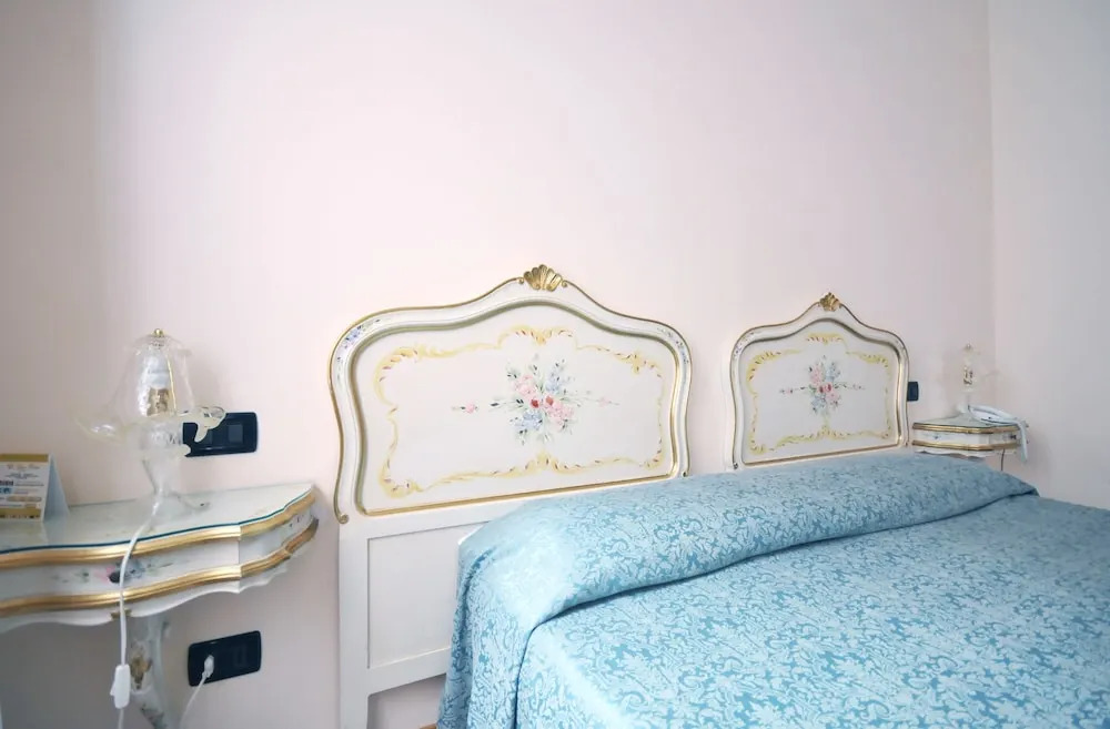 Ca dOro Design by Wonderful Italy