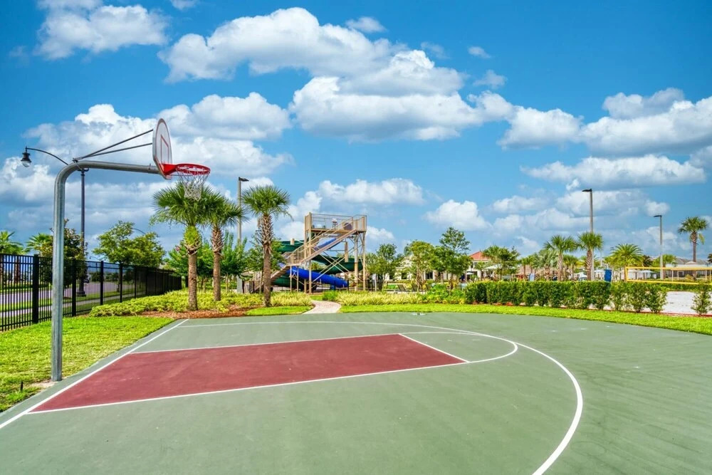 Magnificent Home With Game Room and Private Pool Near Disney