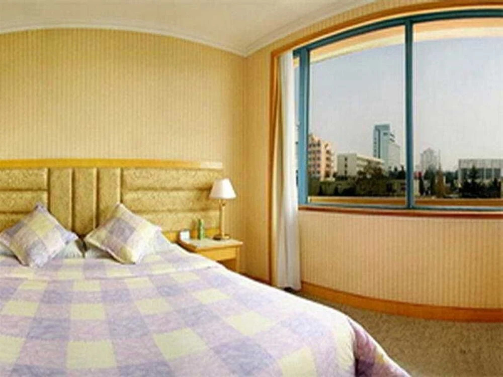 Debao Garden Hotel