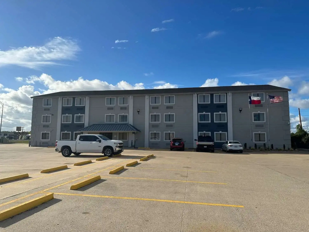 SureStay by Best Western Groves