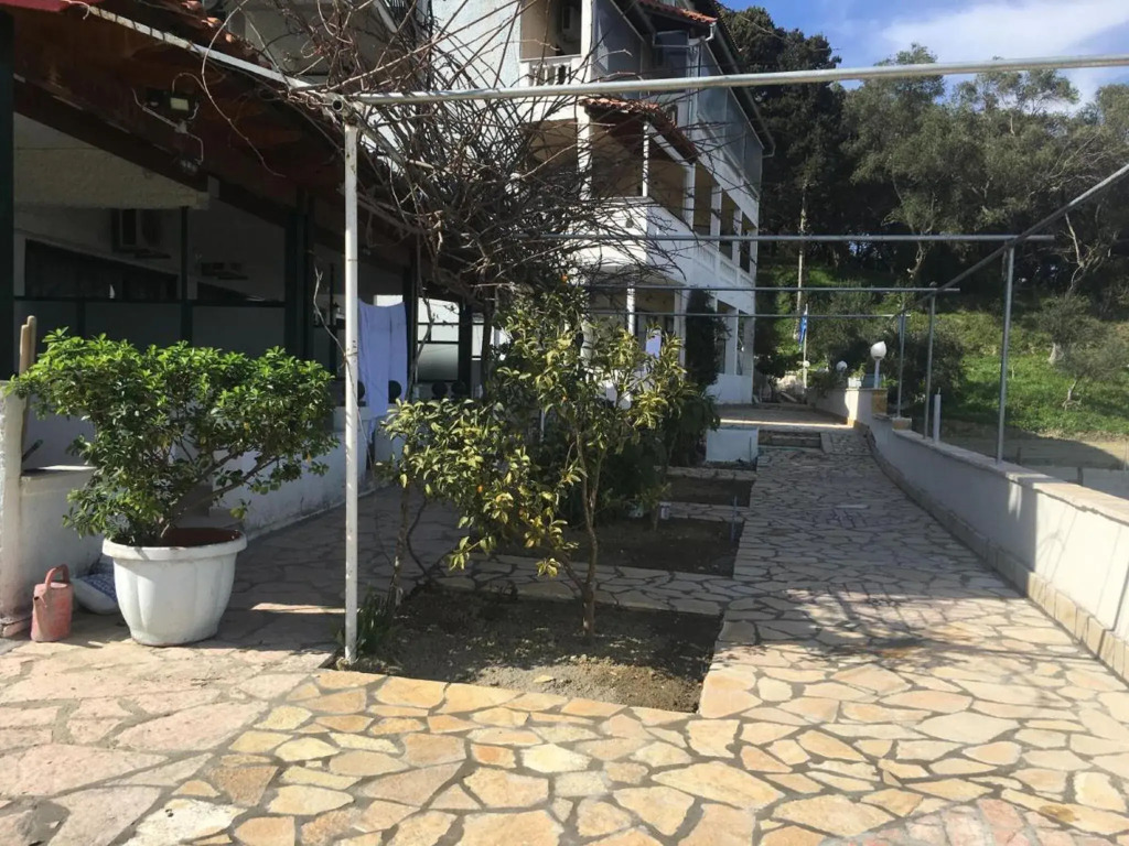 Homely apartment in Mpenitses with balcony