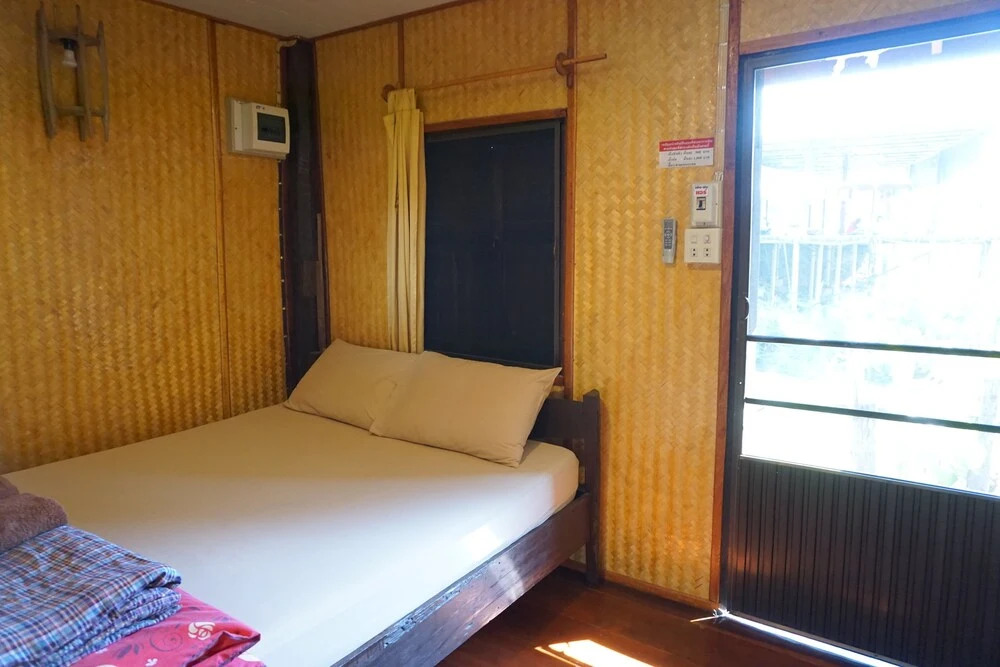 Ban Sam Lor Resort
