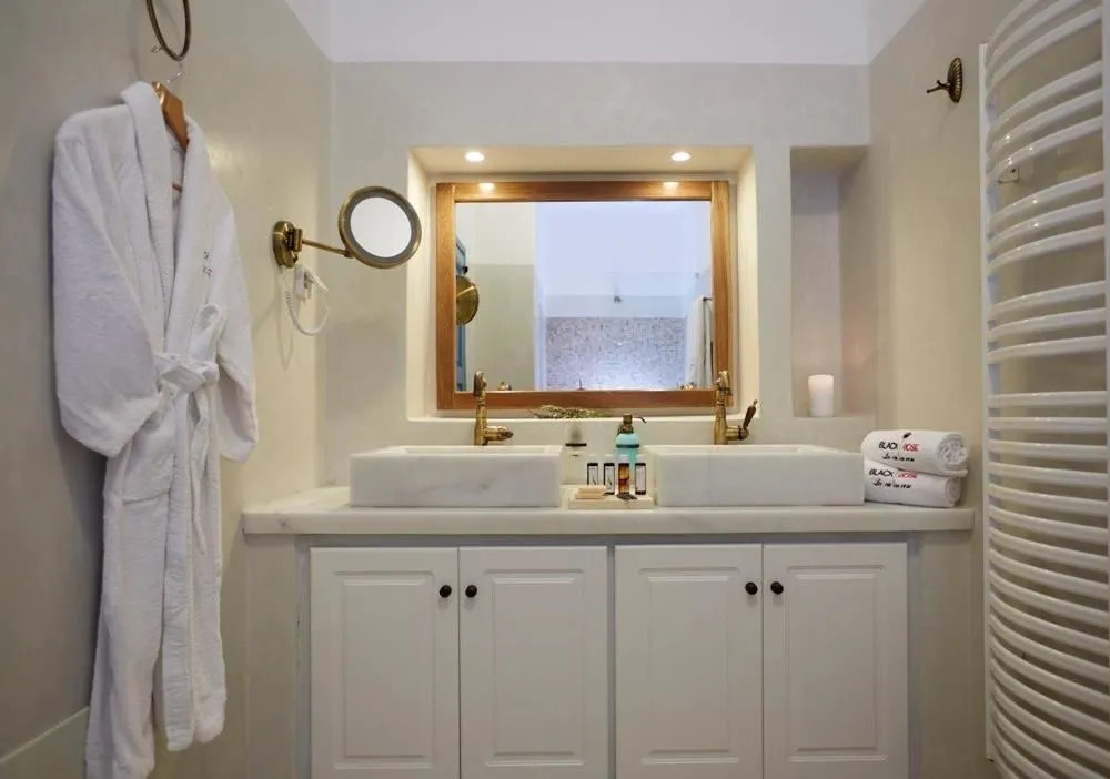 Black Rose Beach Suites