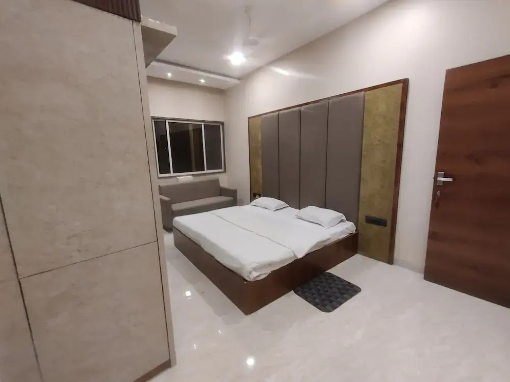 Hotel utkarsh