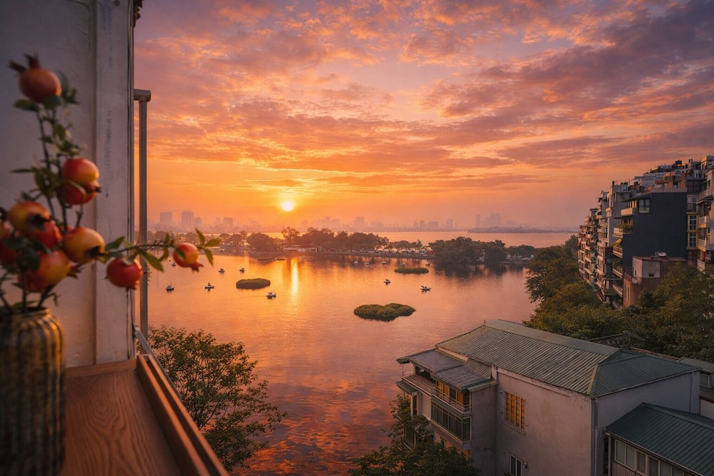 Horizon Suites Lakeview - Truc Bach Boutique Stay Ha Noi