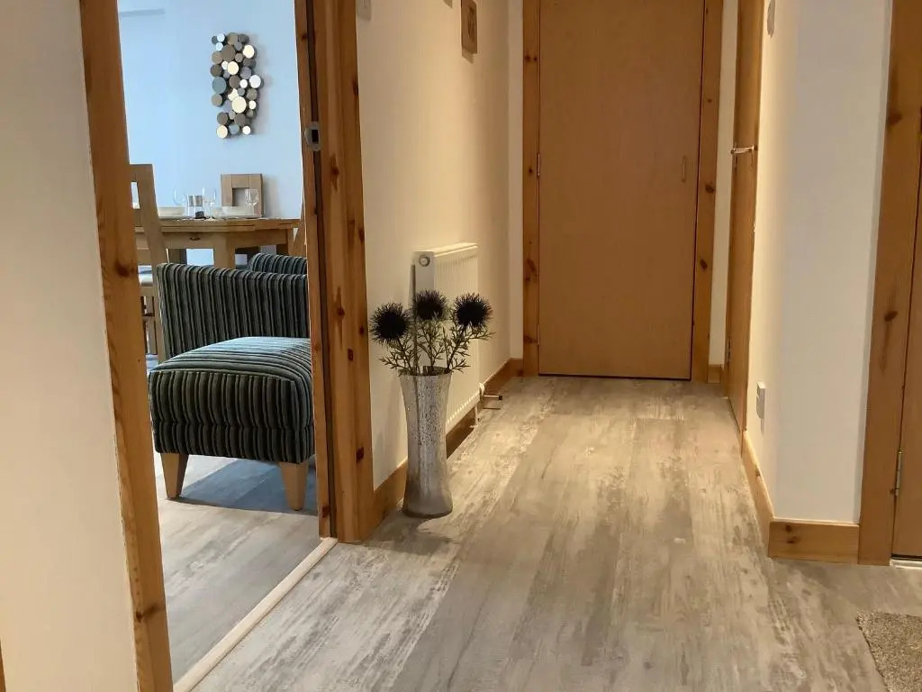 37 Farraline Court, City Centre apartment
