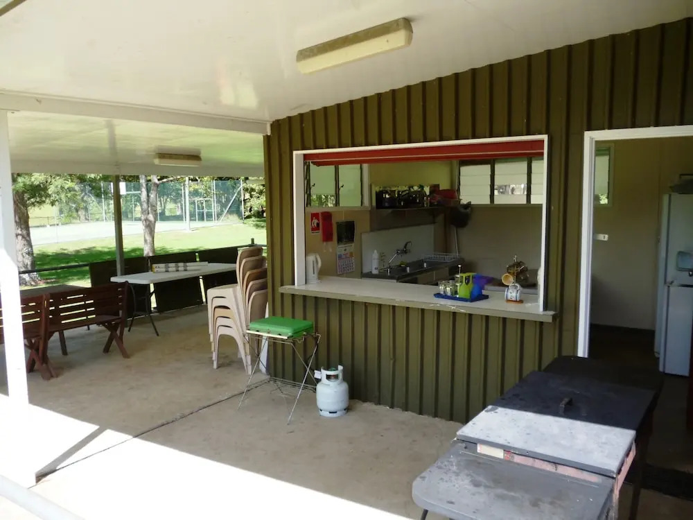 Christmas Creek Café & Cabins