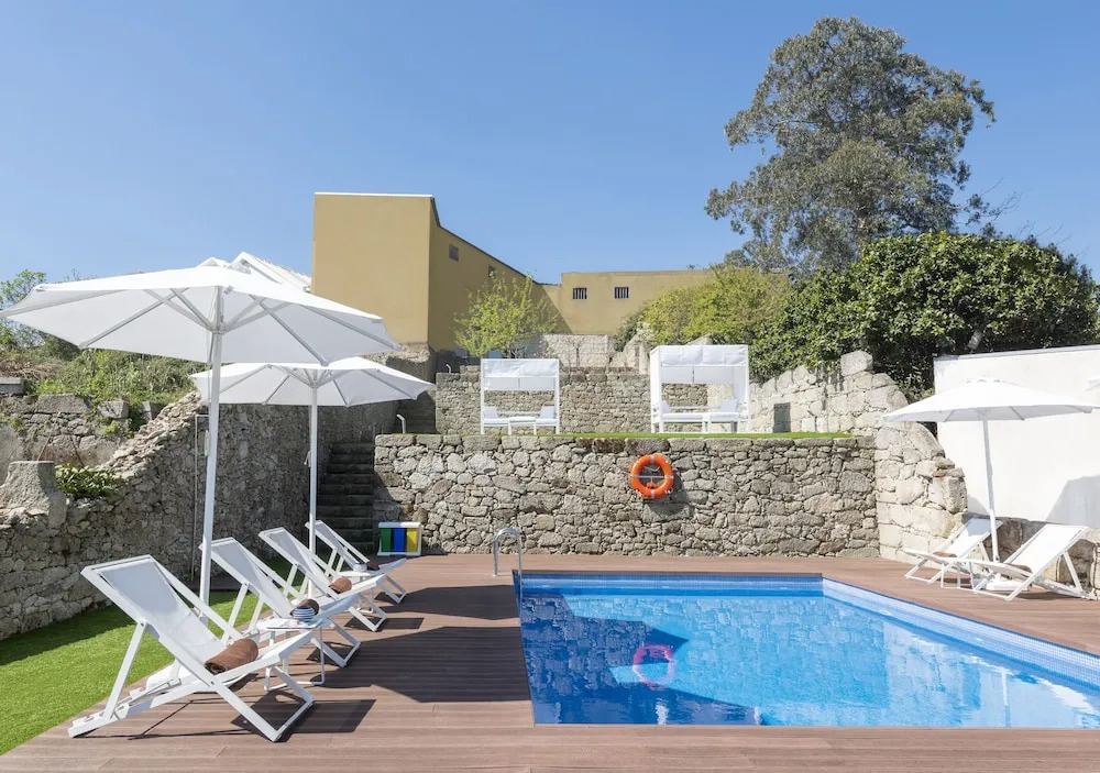 Catarina Serviced Apartments by HostWise