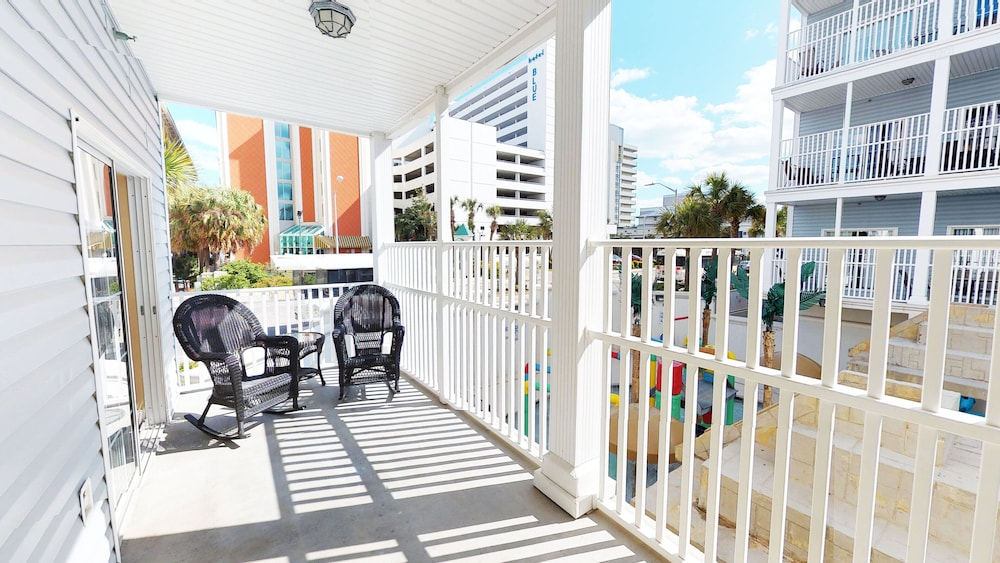 Myrtle Beach Villas 105 A