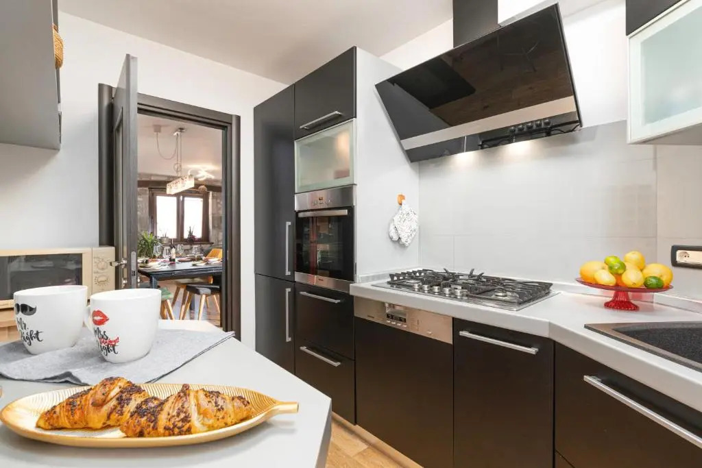 Luxury 3 Bedroom Apartment