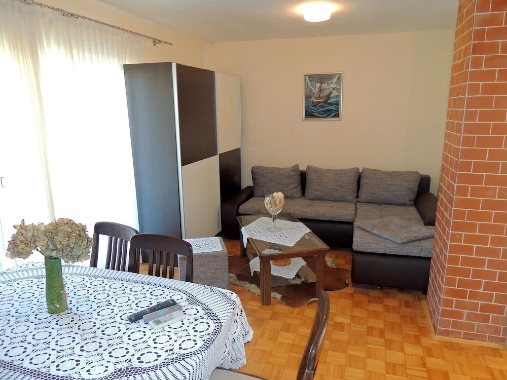 Apartments Mirko