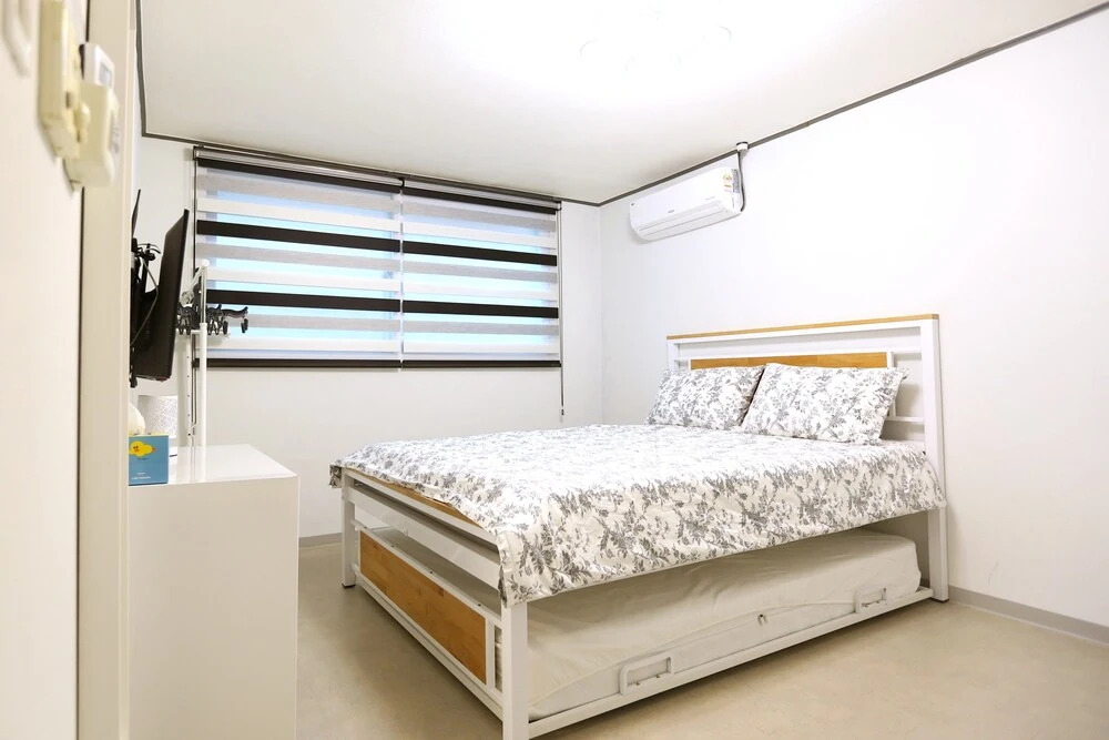 Ur Seoul Home