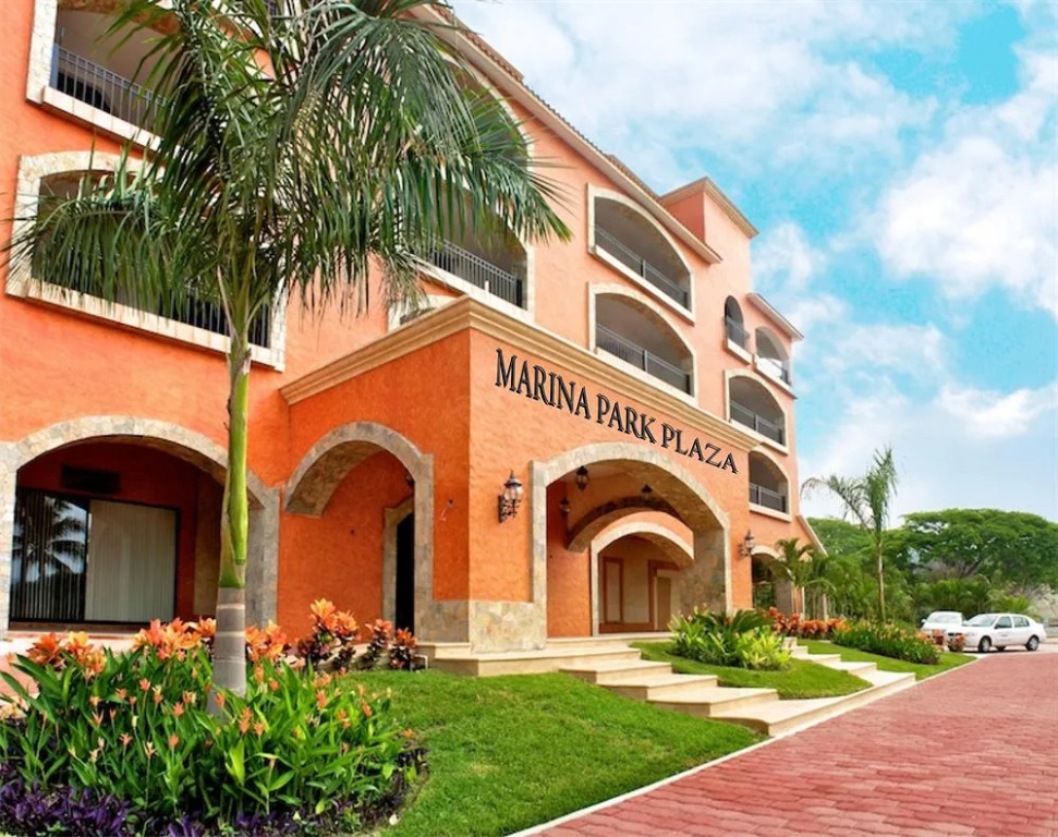 Marina Park Plaza