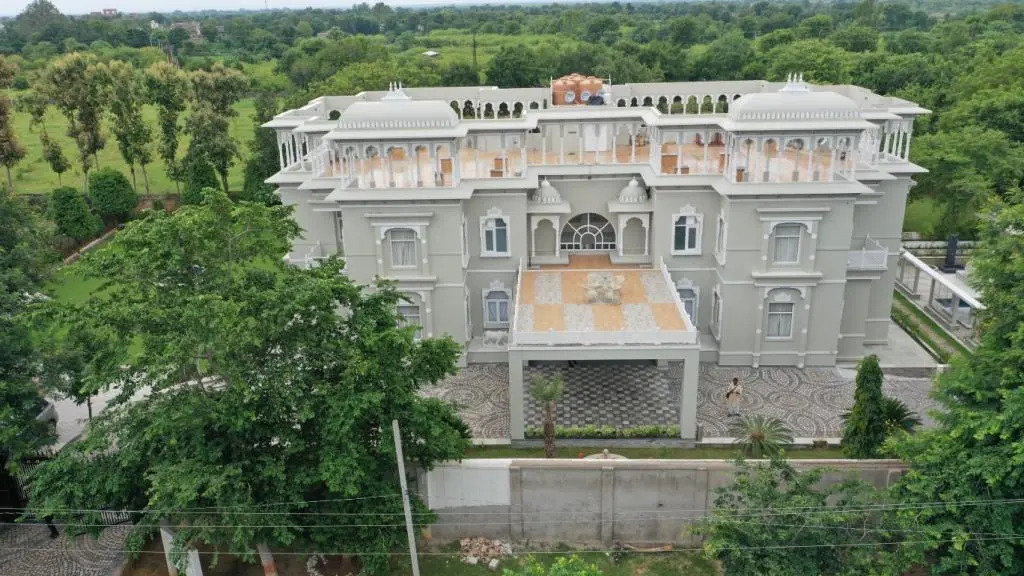 Tiger Villa