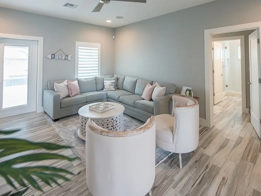 All Decked Out - 5 Br Home