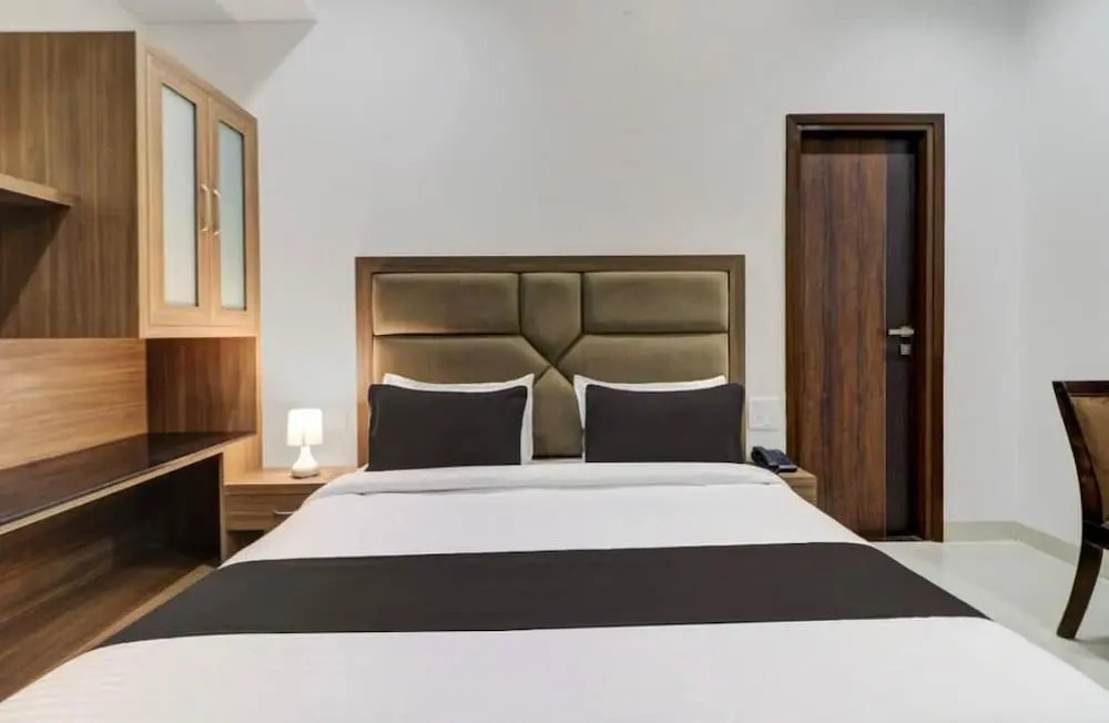 Hotel Paramount Jaipur