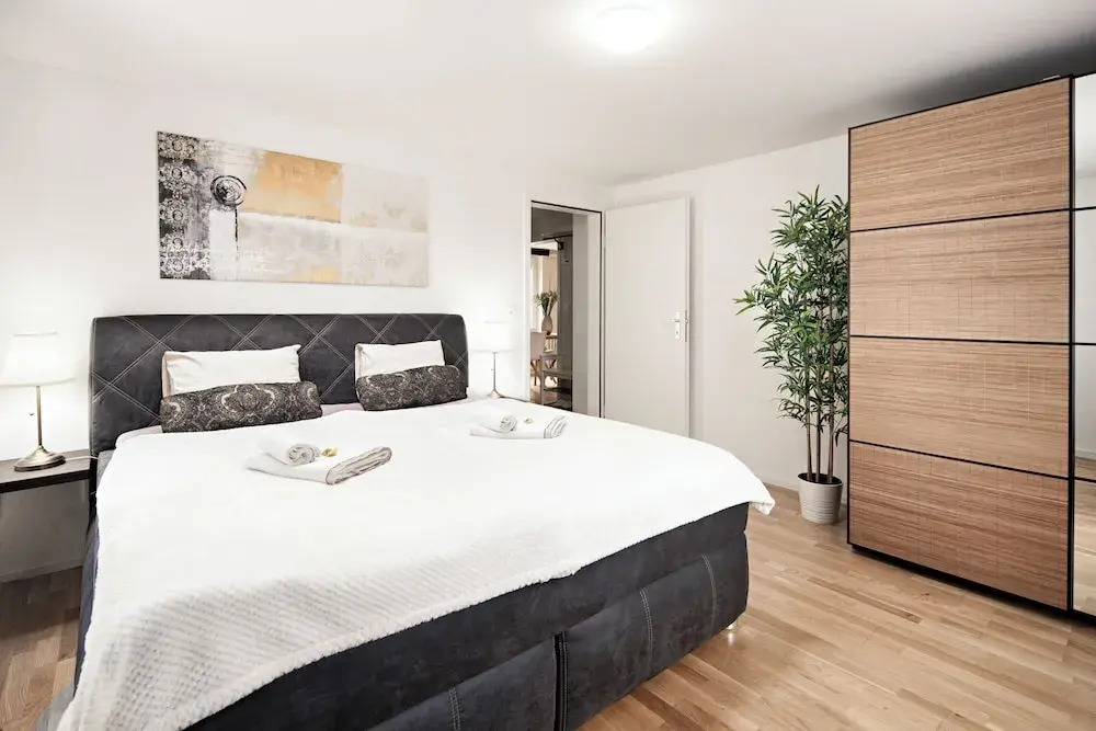 VISIMO Apartments Felsenstrasse St Gallen - Elegant heritage building in a quiet neighbourhood