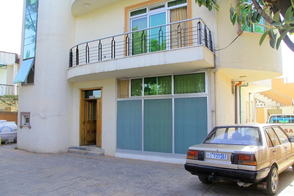 Tseder Pension