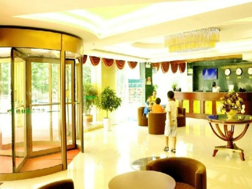GreenTree Inn Shandong Weihai Rushan Century Avenue Express Hotel