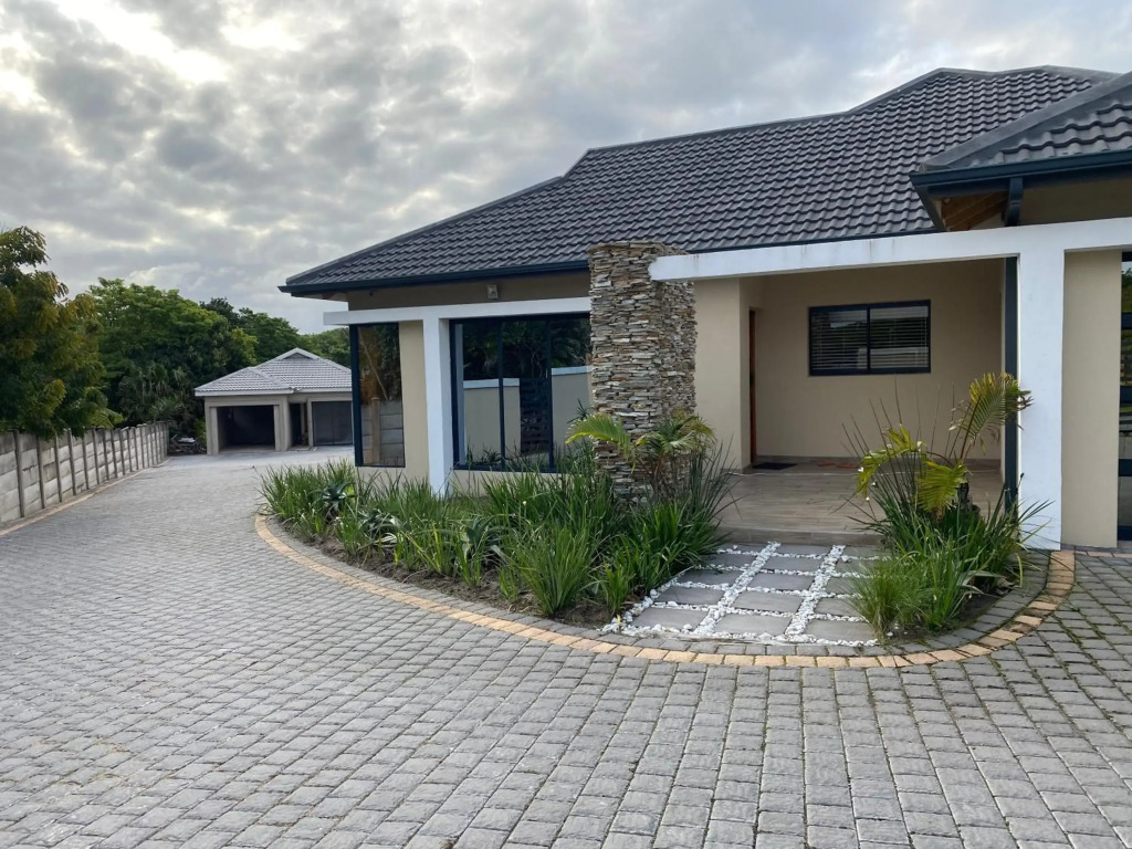 iMpongo Royal Lodge