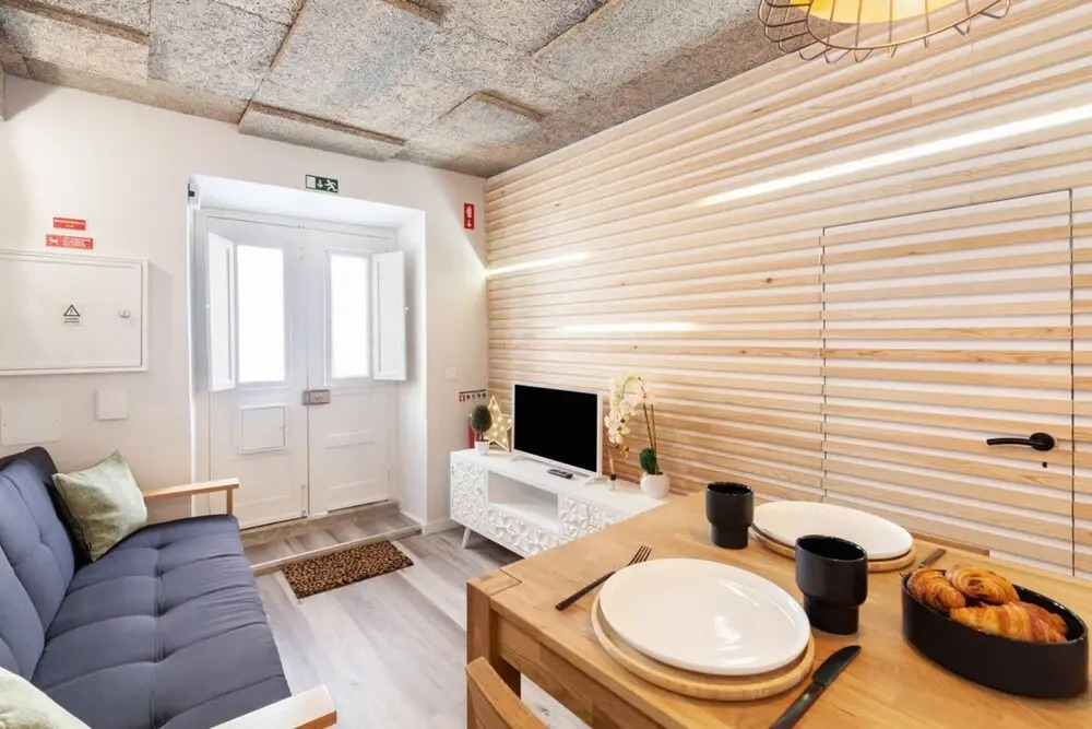 Cosy 1-Bedroom Flat Sleeps 3 in St George'S Castle