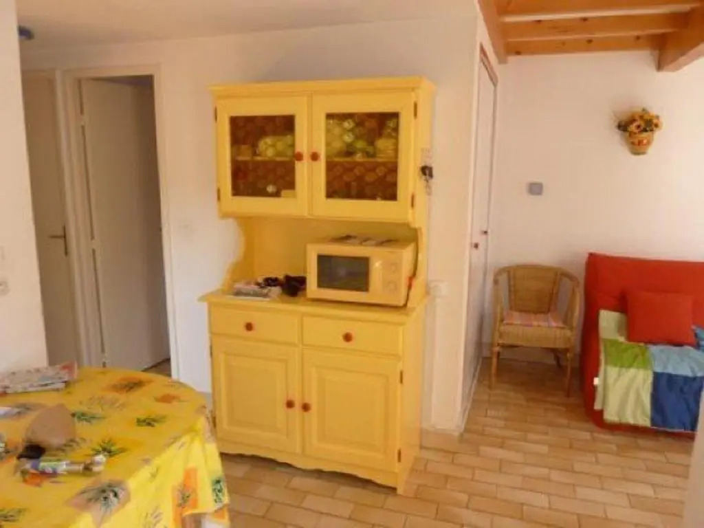 VILLA MITOYENNE DANS UNE RESIDENCE CALME AVEC PISCINE PARKING - FR-1-607-33