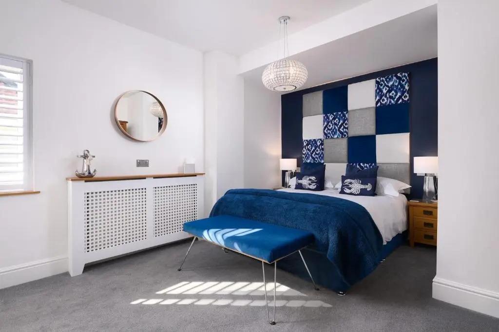 Channel View Boutique Hotel