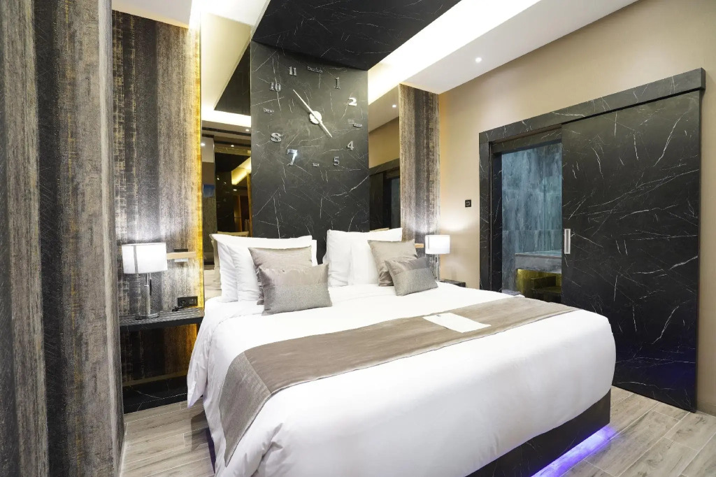 De Paris Hotel