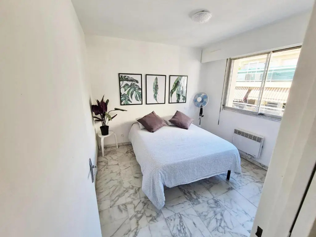 GregBnb-com - T2 Pleine Ville - CLIMATISE - BALCON - 2