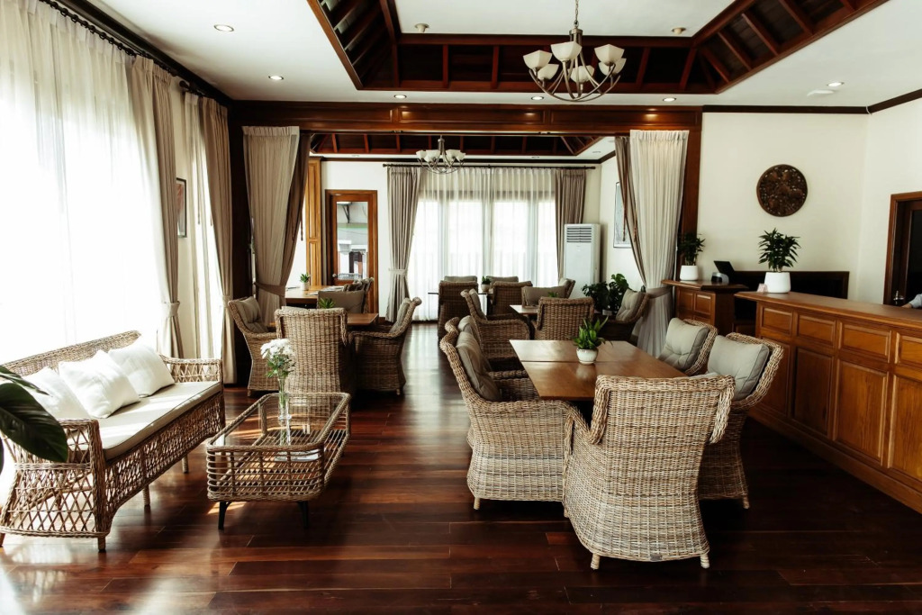 Athena Hotel