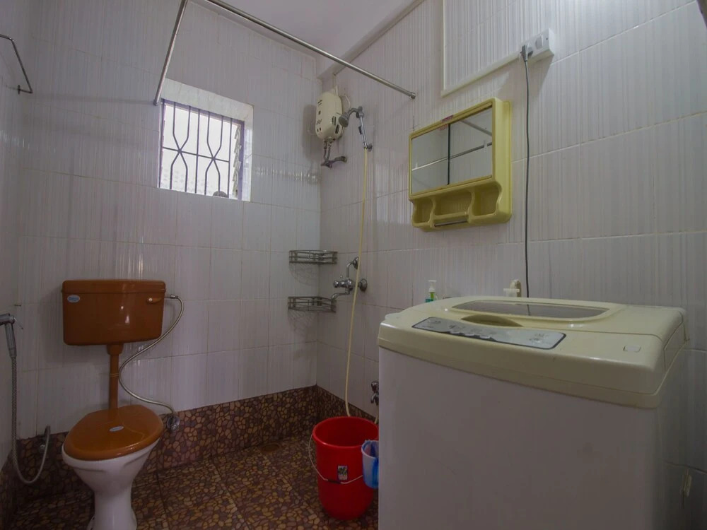 OYO 16979 Home Pool View 2 BHK Siolim