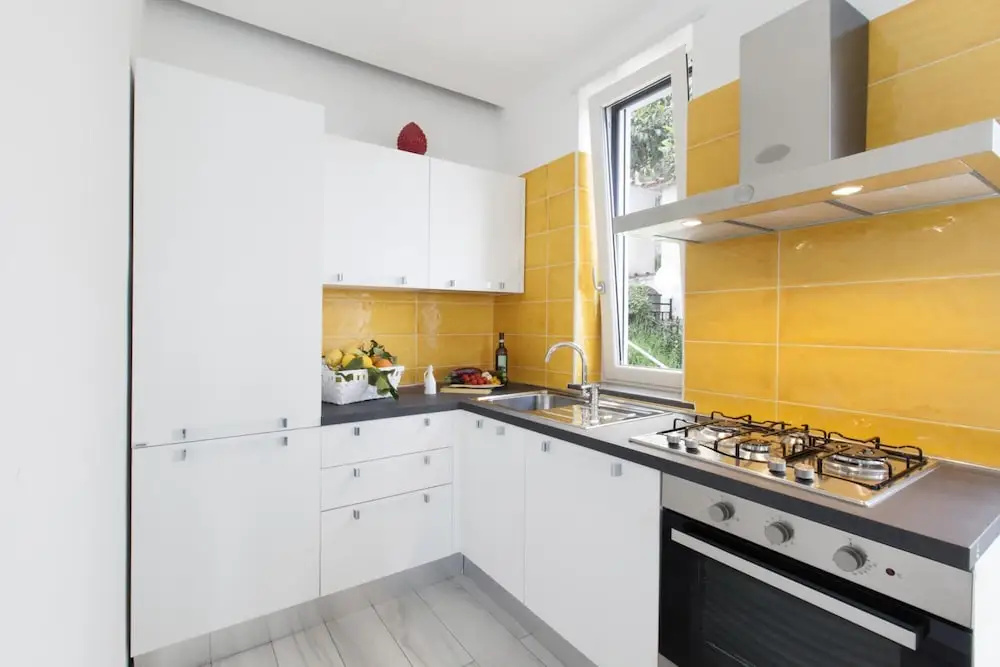 AMORE RENTALS - Villa Iside