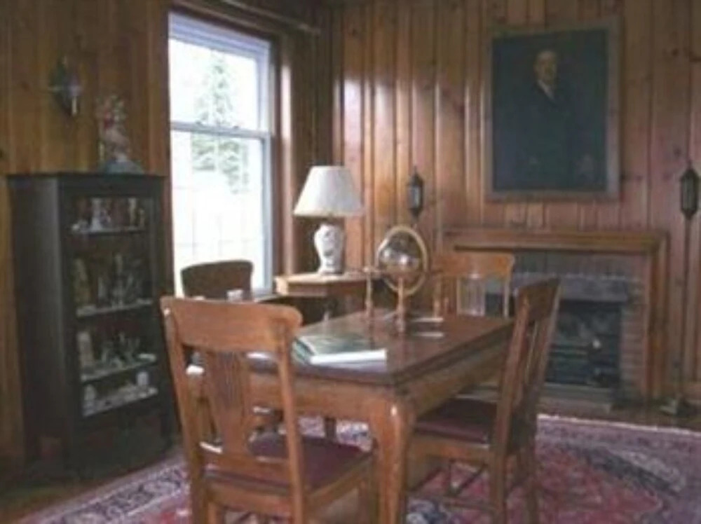Robertshaw Country House Bed & Breakfast