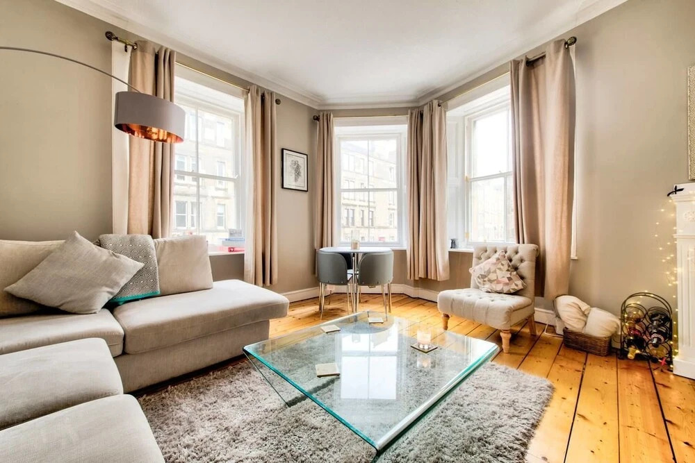 Gorgeous Modern Apartment in Canonmills