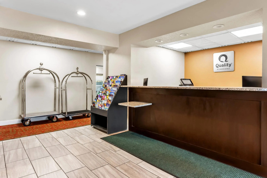 Quality Inn-Sawyer